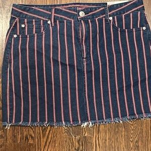 *BRAND NEW* Mini Denim Skirt